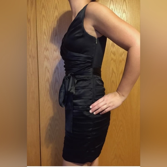 NWT Express Black Satin Ruched Tie Front Dress, Size 6 - Picture 2 of 5